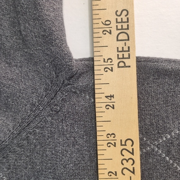 Walter Hagen Quarter Zip Sweater - Picture 6 of 7